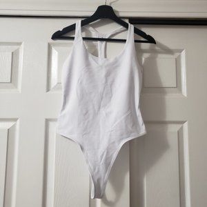 NWOT Alo Yoga White Bodysuit Size M